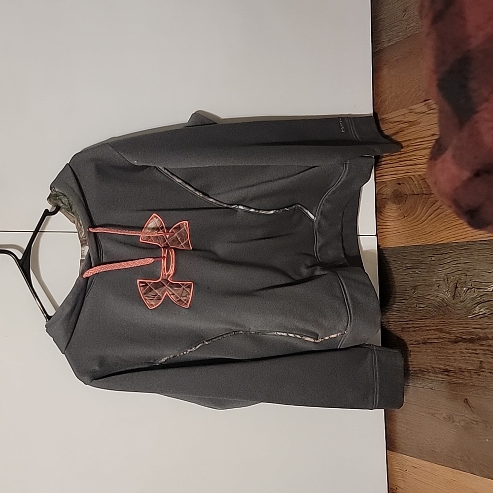 under Armour over sized hoodie